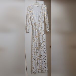 Elegant Long Sleeve White and Gold Dress